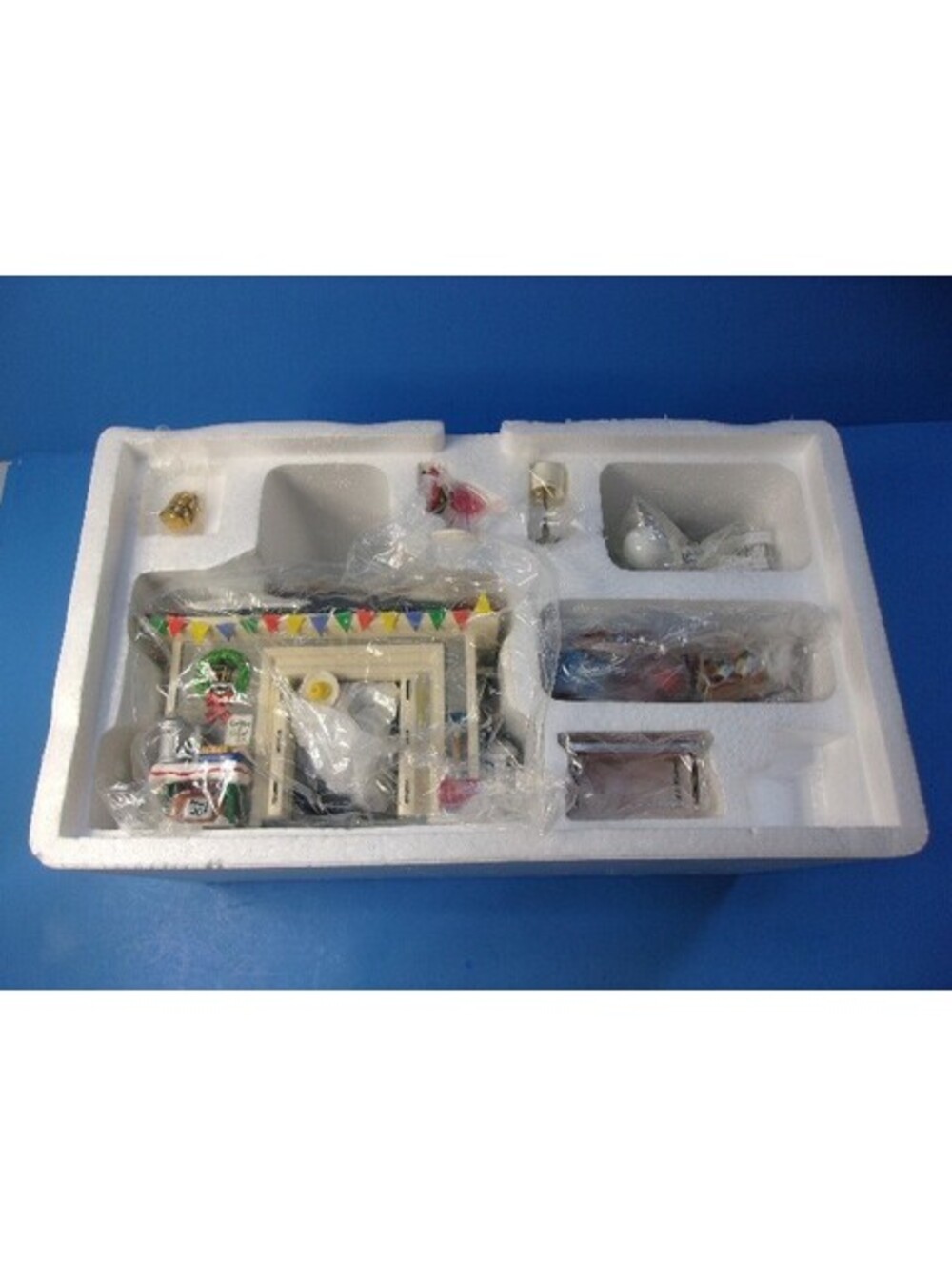 Dept 56 Another Man's Treasure Garage Sale #54945 Snow Village Complete Read IOB